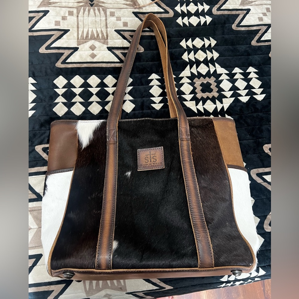 STS Heritage Black and White Cowhide Heritage Concealed Carry Tote Bag